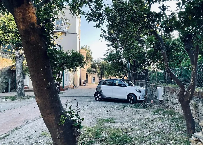Casa Torre A Con Parcheggio Gratuito Pensjonat Półwysep Sorrentyński
